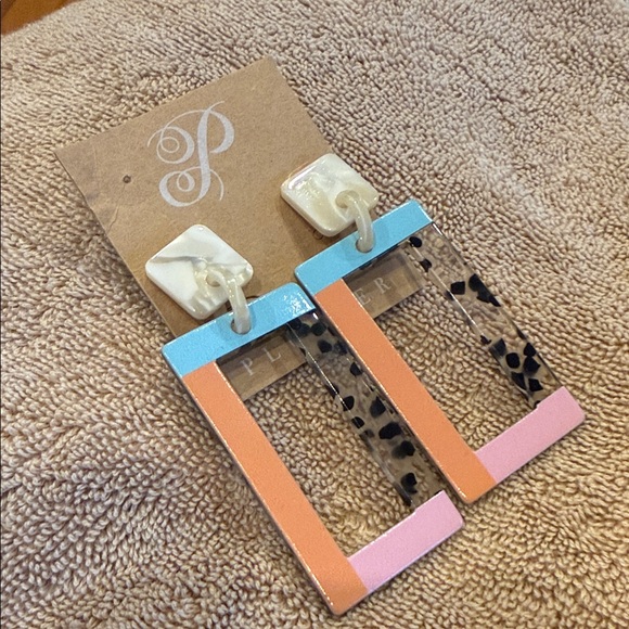 Colorful Geometric Earrings - Picture 2 of 3